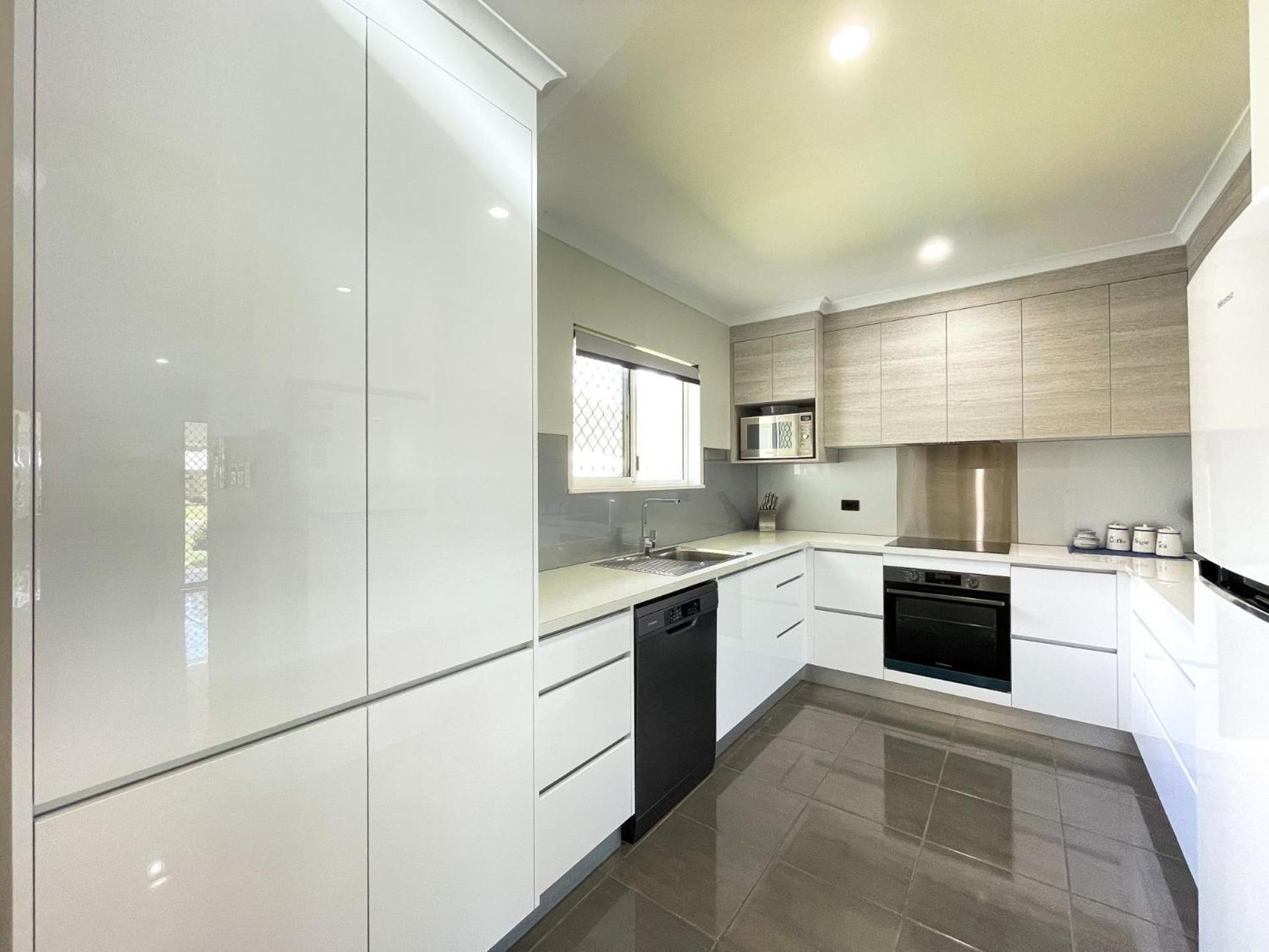 Beach House On Burrum- Close To Beach- 3Br- Wifi-Foxtel Woodgate Eksteriør bilde