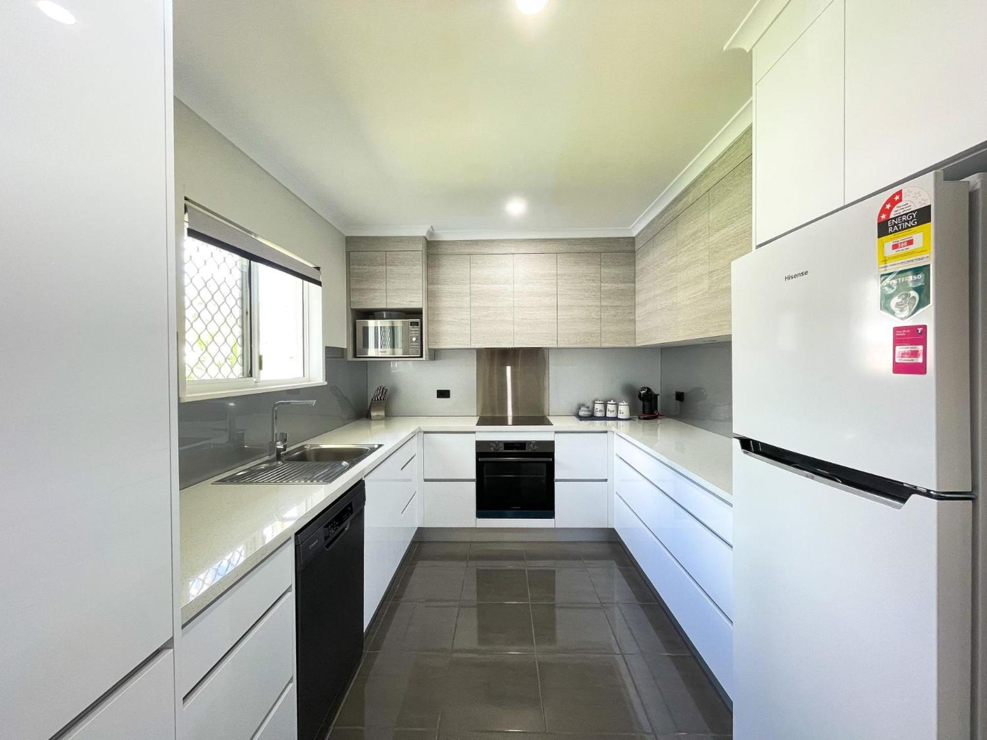 Beach House On Burrum- Close To Beach- 3Br- Wifi-Foxtel Woodgate Eksteriør bilde